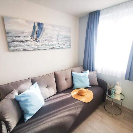 Rita Apartments - Sea-View Apartment 2Plus1 Tucepi Bagian luar foto